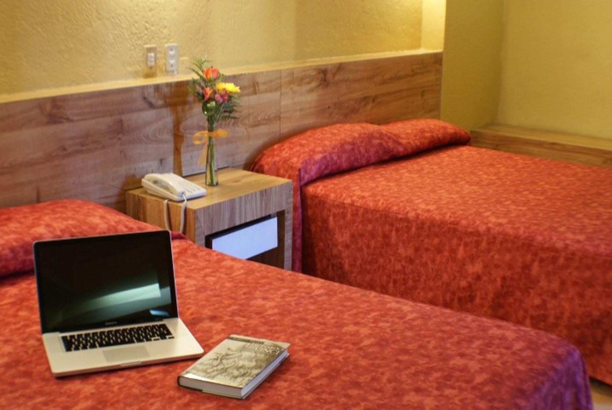 Hotel Universo Guadalajara Buitenkant foto