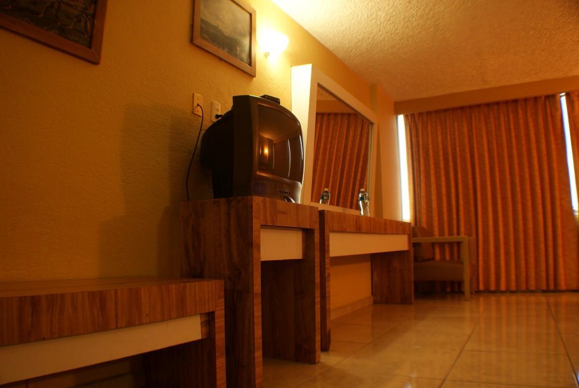 Hotel Universo Guadalajara Buitenkant foto