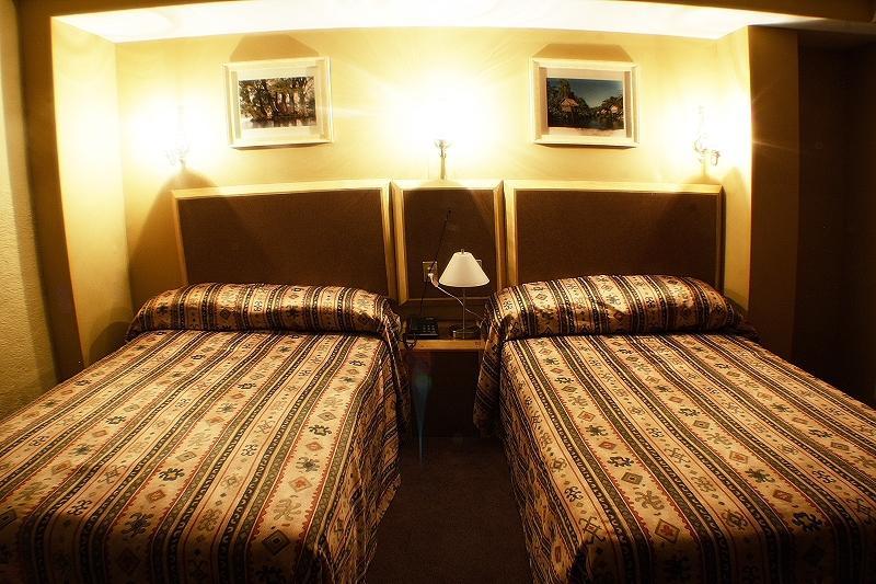 Hotel Universo Guadalajara Buitenkant foto