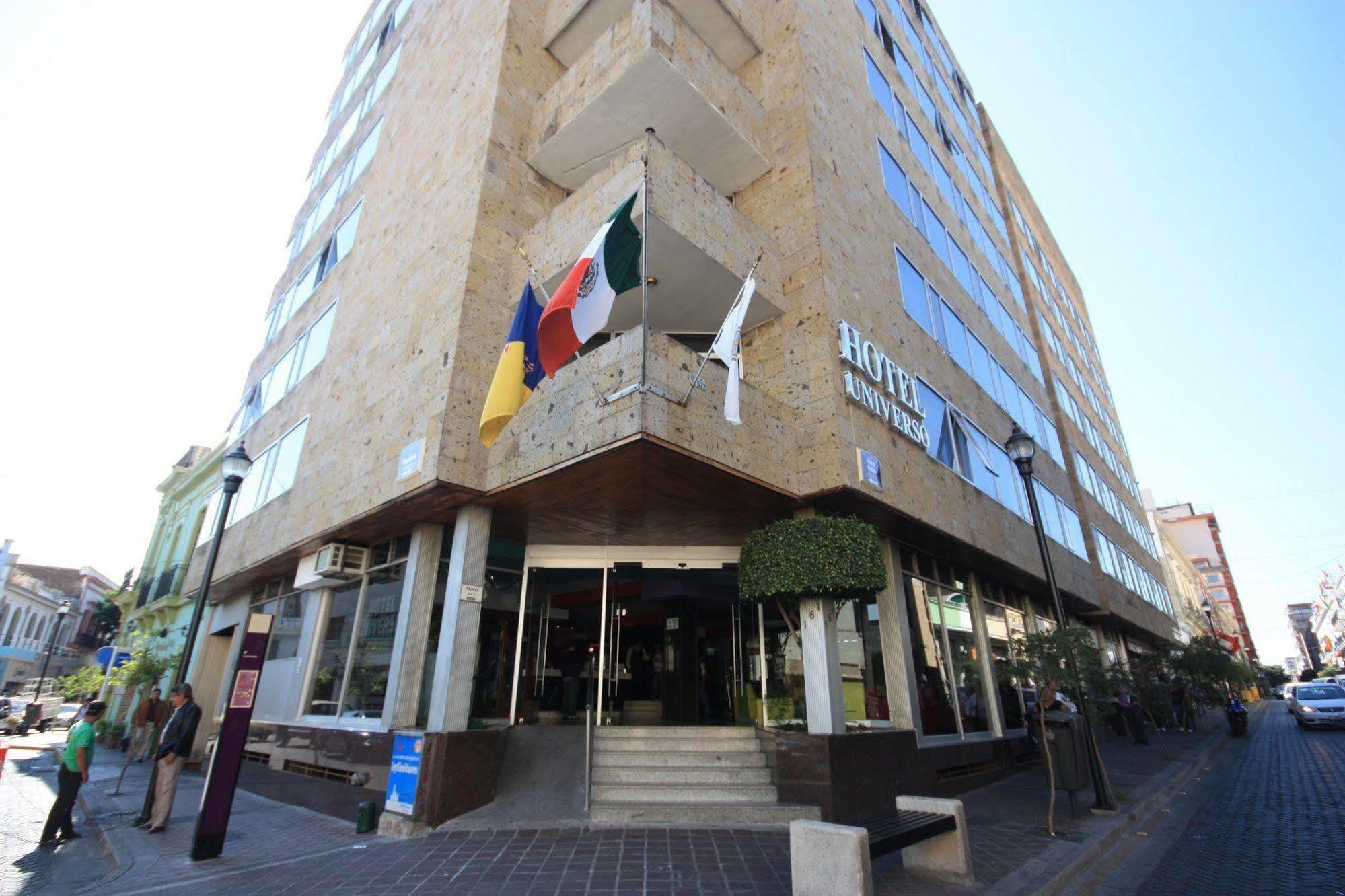 Hotel Universo Guadalajara Buitenkant foto