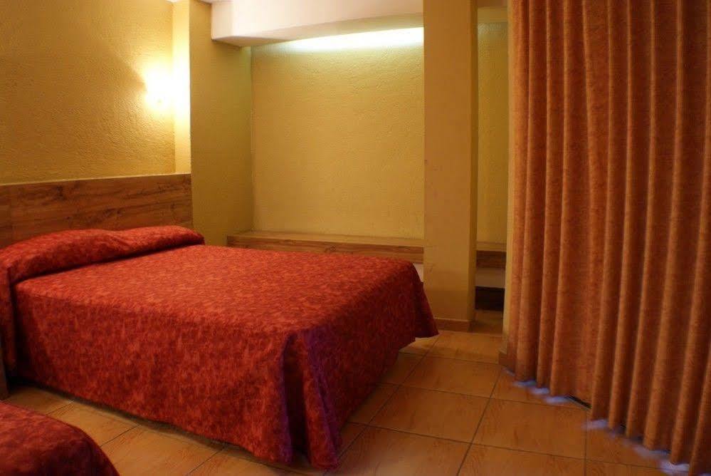 Hotel Universo Guadalajara Buitenkant foto